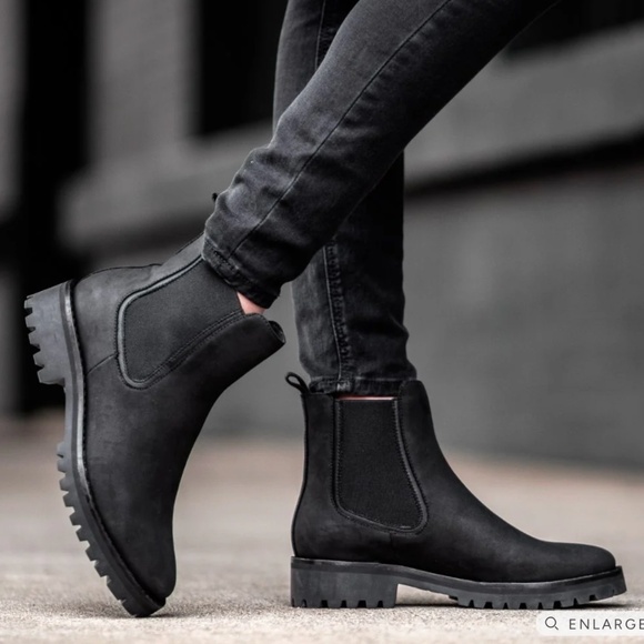 BRAND NEW Thursday Boot Company Legend Black Matte Chelsea Boot (Size 7) - Picture 2 of 13